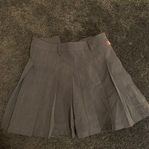 Grey mini skirt